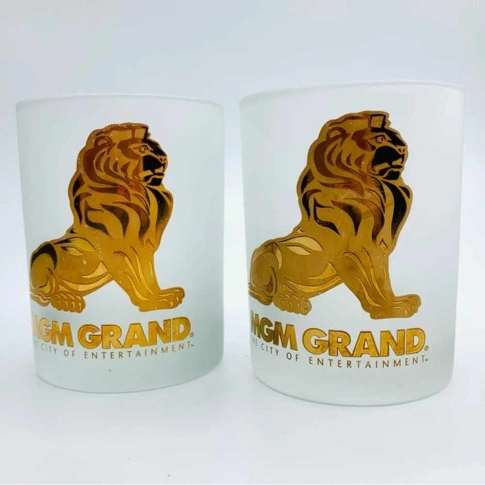 Vtg Las Vegas MGM Grand Casino Hotel Frosted Whiskey Lowball Glasses Gold Lions